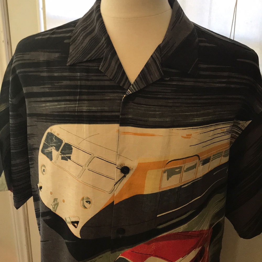 Shirt - Picture 2 of 4